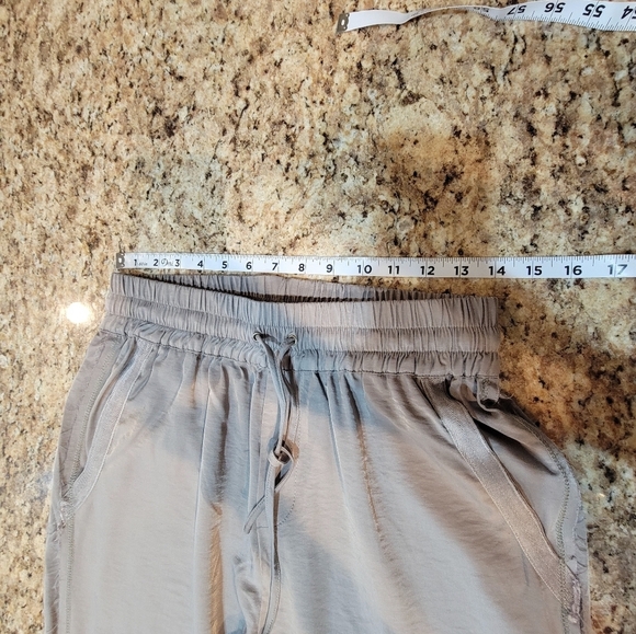 Anthro Tiny Gray Cargo Pants Women's Size Small - Picture 11 of 12
